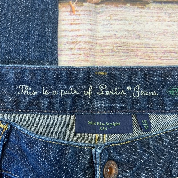 Levi’s Eco • 552 Mid-Rise Straight Leg Jeans • Sz 12/31 - Picture 7 of 14